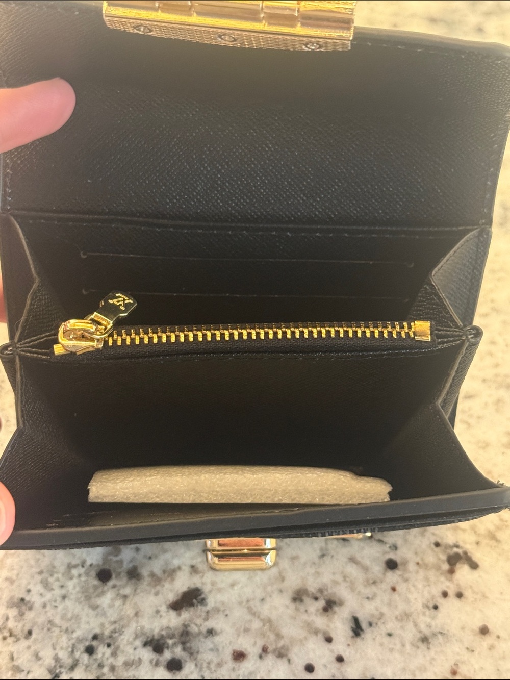 Wallet - Picture 7 of 10